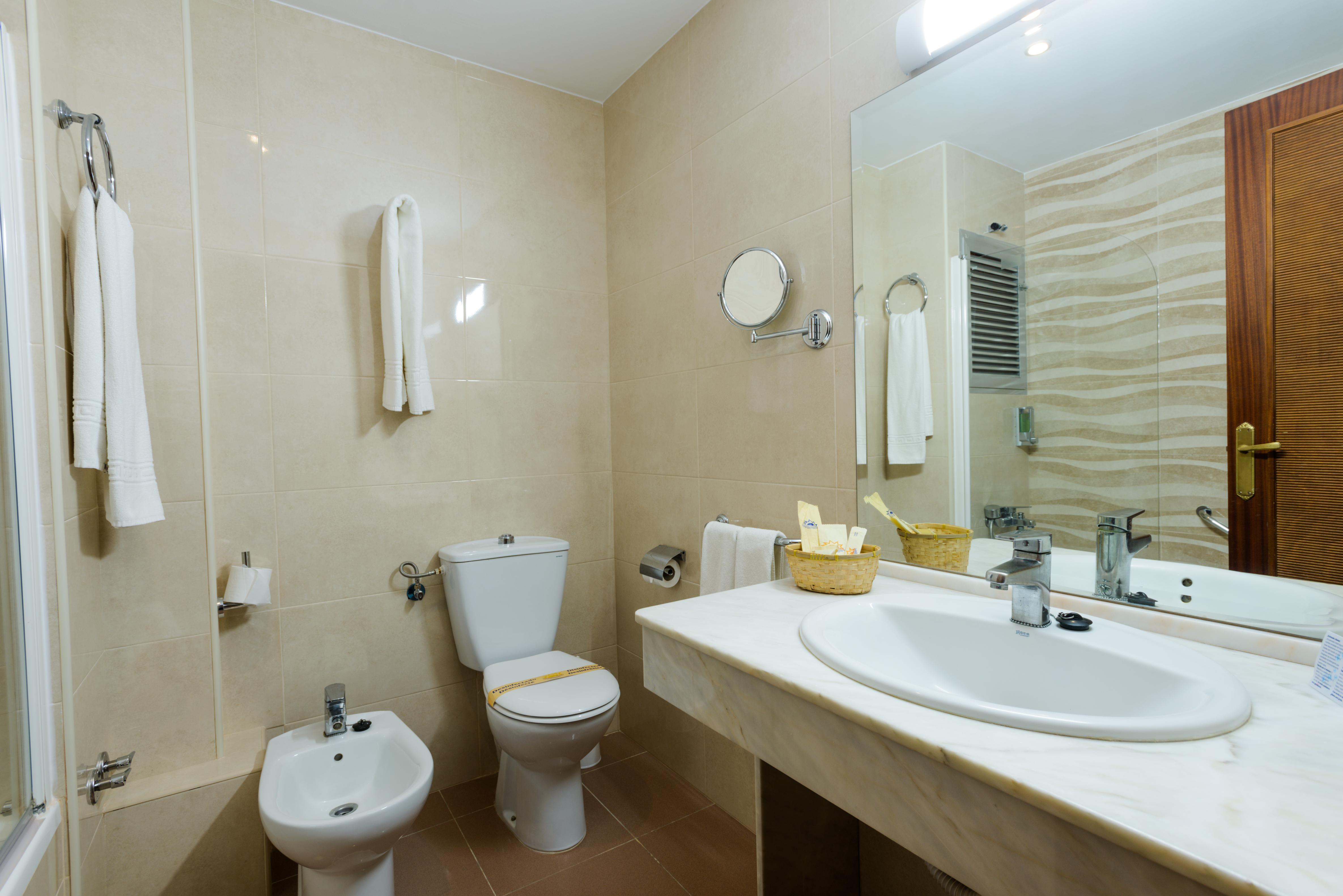 Hotel Monarque Fuengirola Park Bagian luar foto
