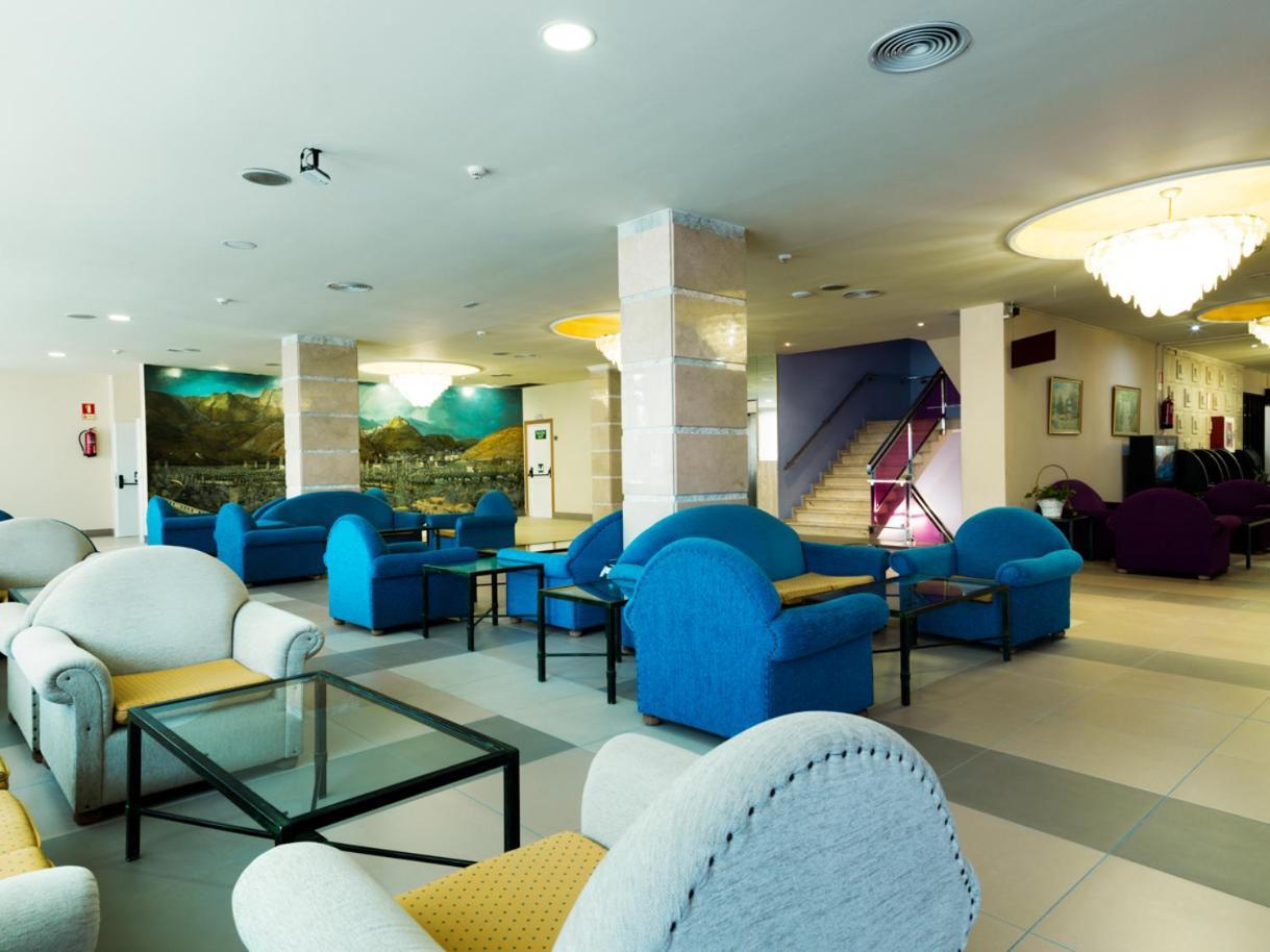 Hotel Monarque Fuengirola Park Bagian luar foto