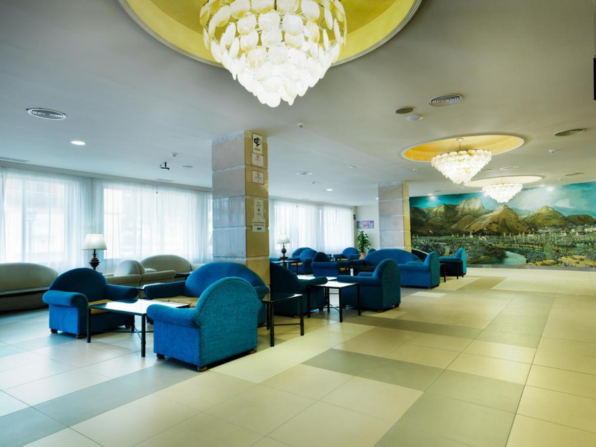 Hotel Monarque Fuengirola Park Bagian luar foto